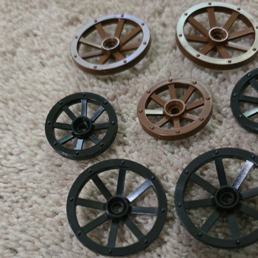 LEGO Vintage Set of Brown and Black Wagon Toy Wheels - Picture 3 of 4